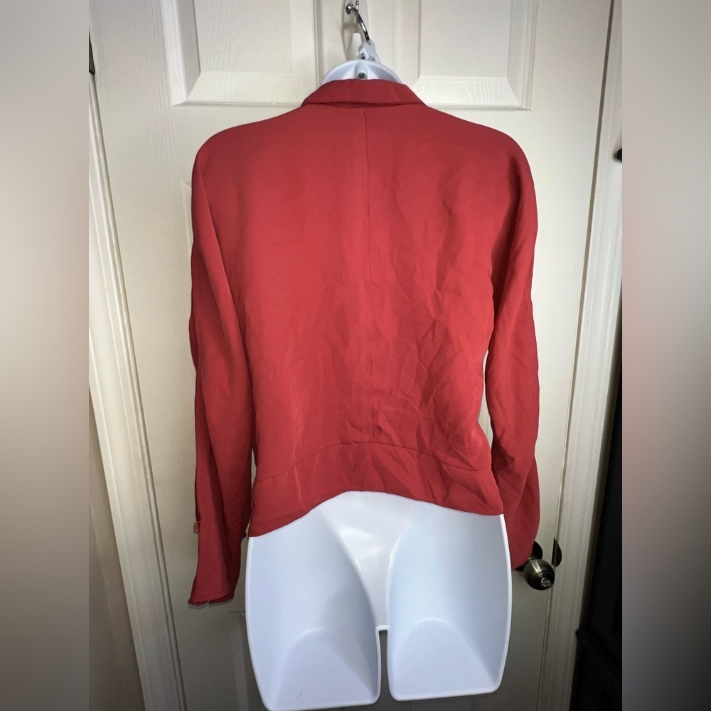 Aritzia Babaton Women’s XXS Martin Asymmetrical Crepe Long Sleeve Blouse Top 2XS - Picture 7 of 16